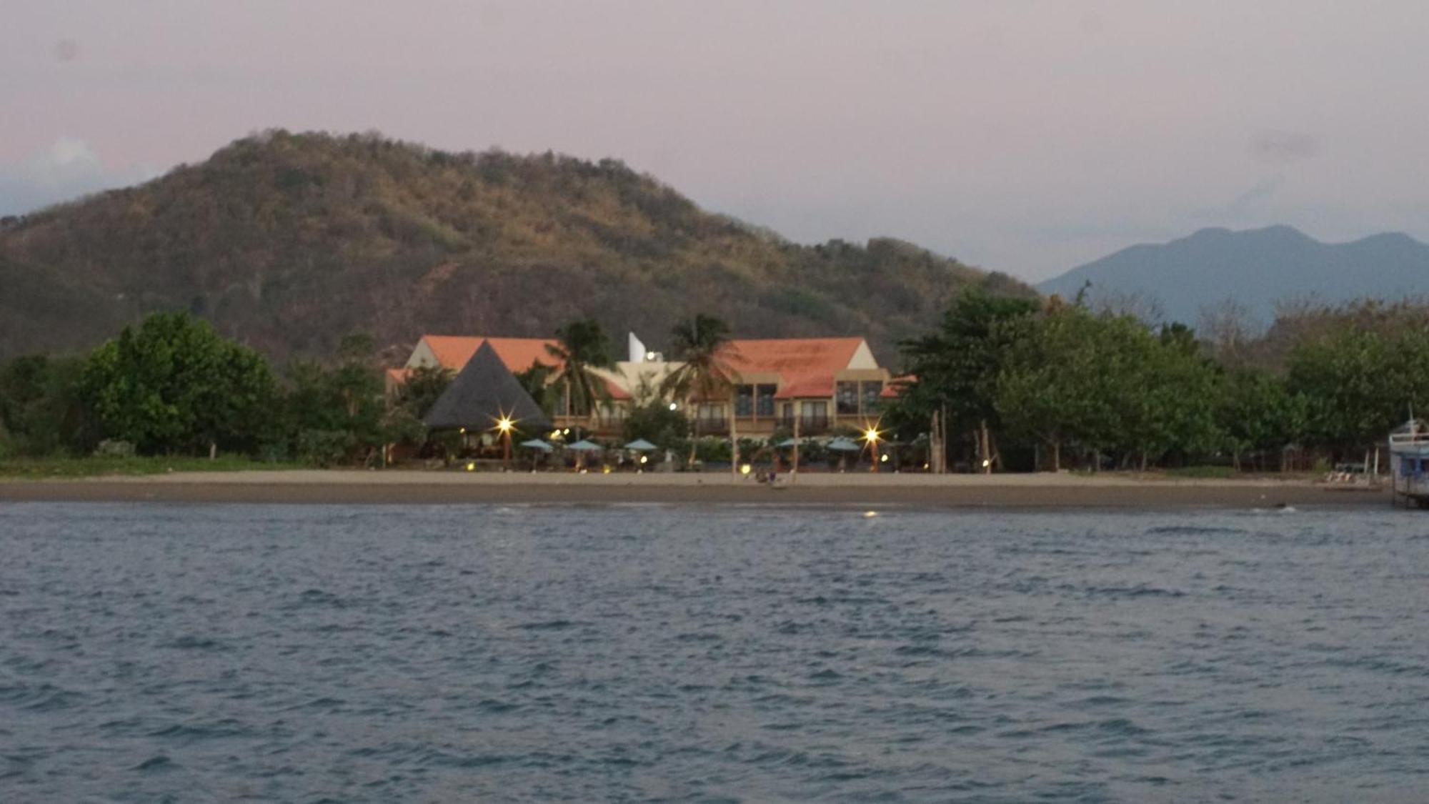 Luwansa Beach Hotel Labuan Bajo Dış mekan fotoğraf